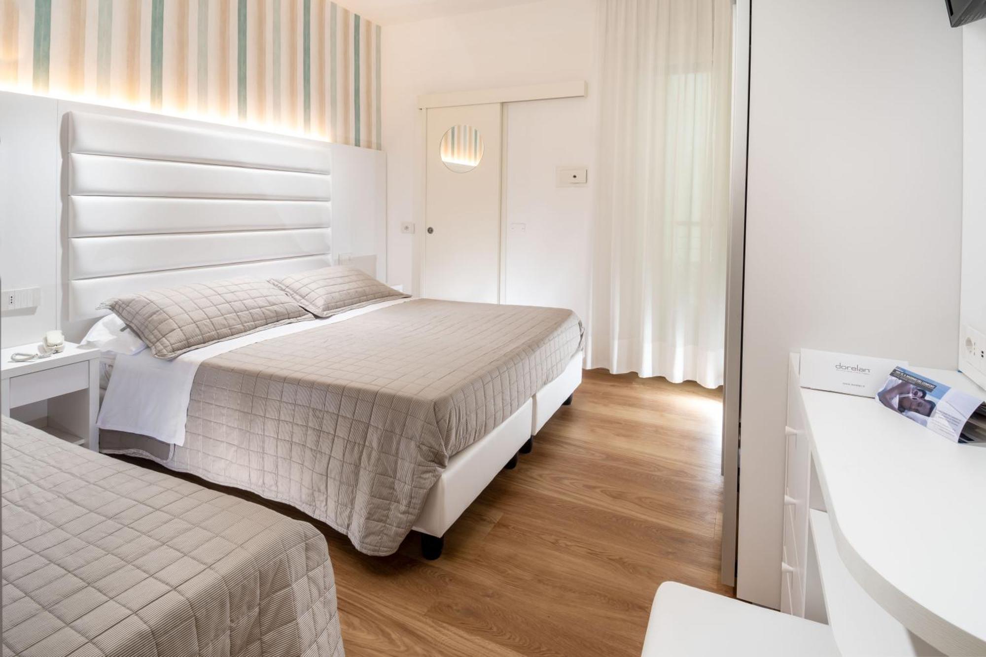 Hotel Albatros Мисано Адриатико Екстериор снимка
