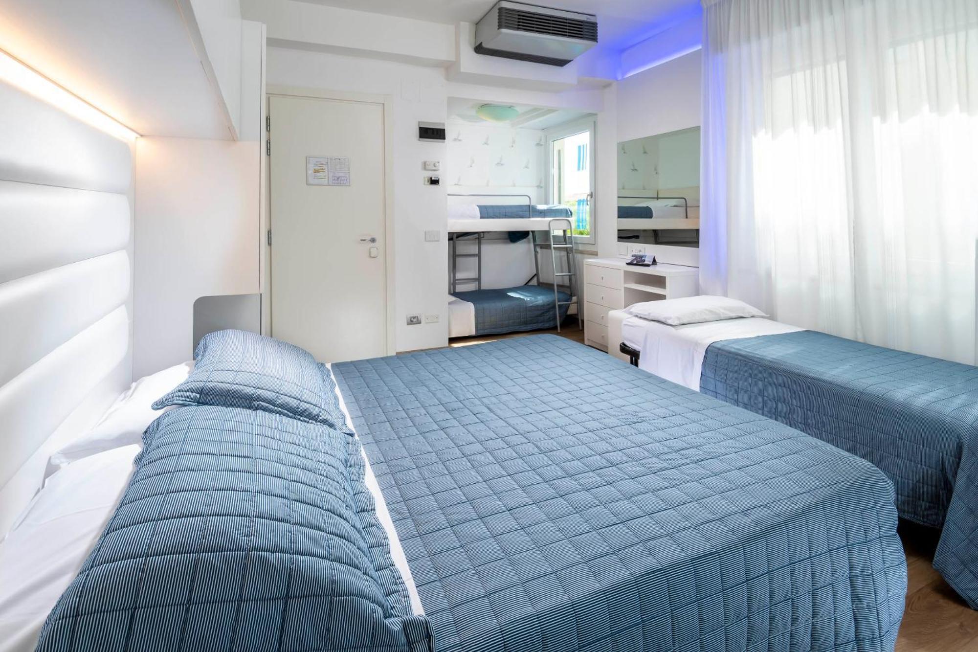 Hotel Albatros Мисано Адриатико Екстериор снимка
