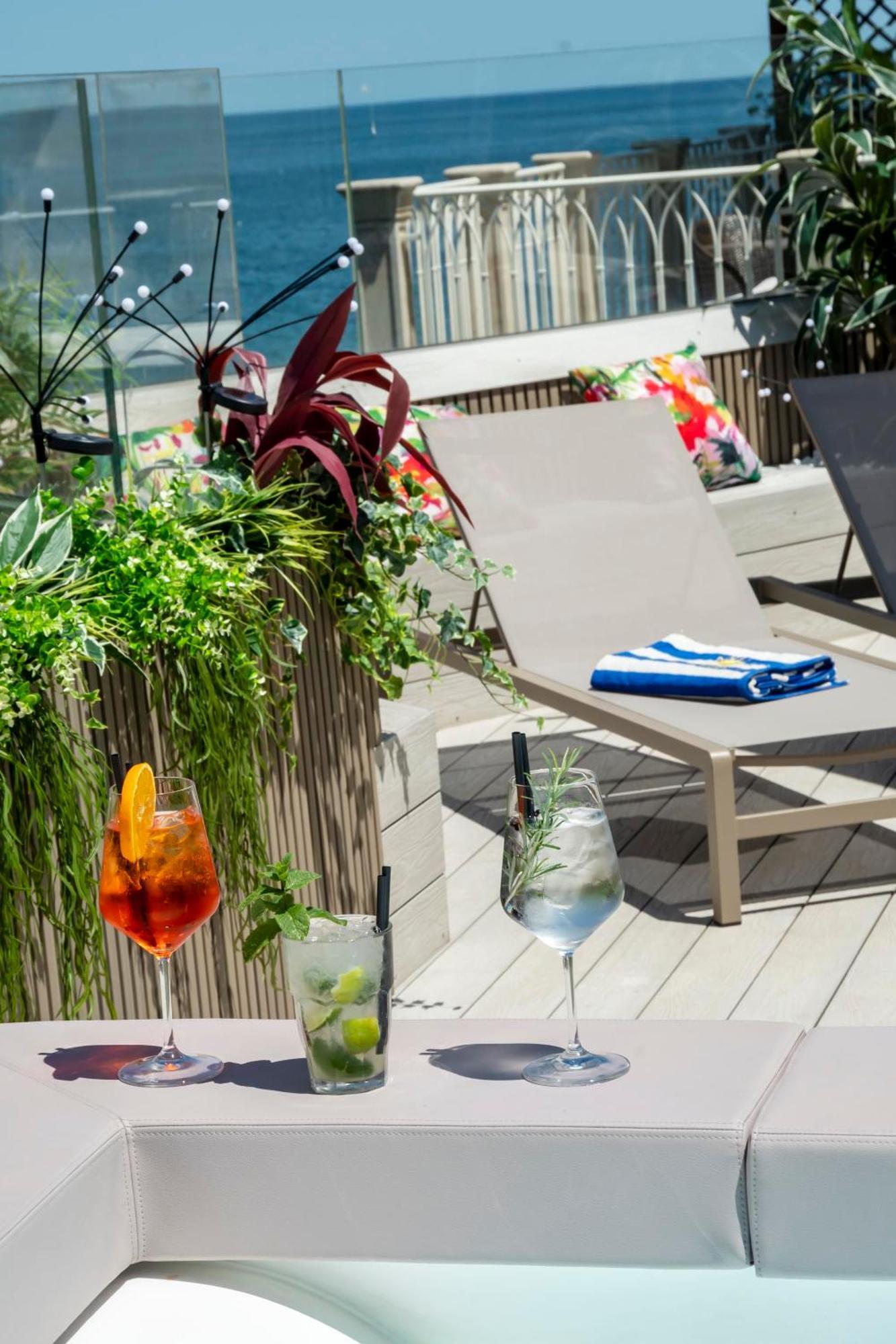 Hotel Albatros Мисано Адриатико Екстериор снимка